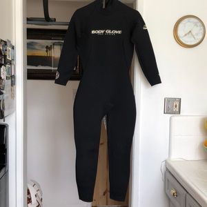BODY GLOVE WET SUIT